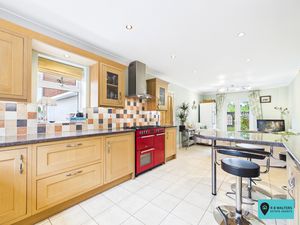 Kitchen- click for photo gallery